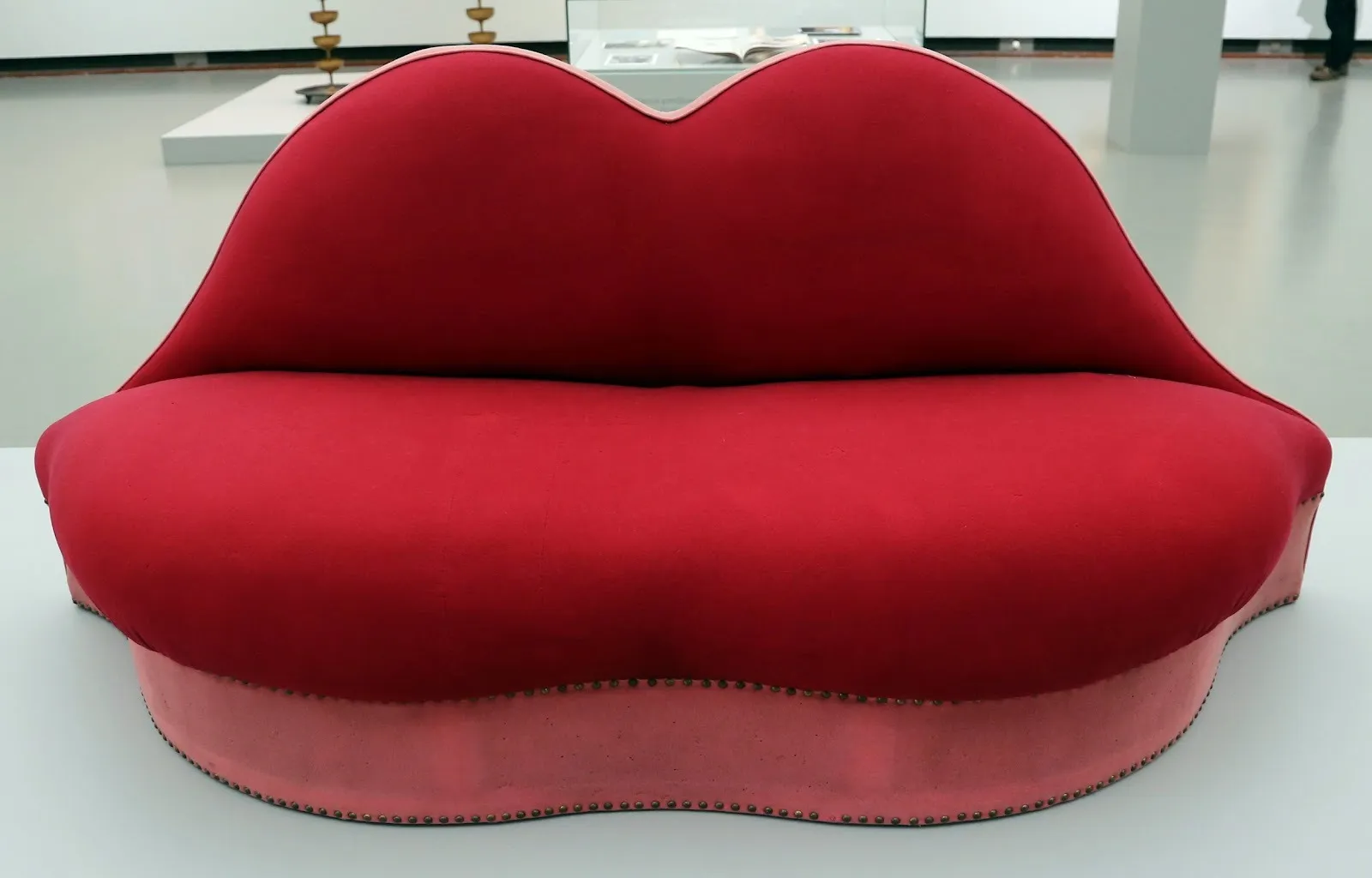 Salvador Dali, Mae West sofa, big lip chair design feminism female body, pop culture and celebrities