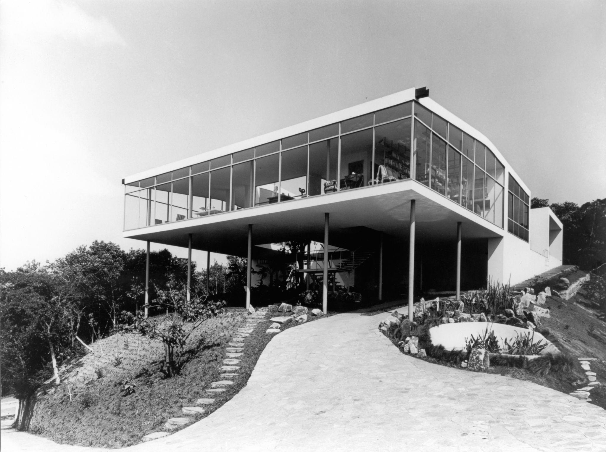 Glass House (1949-1952) newly built, São Paulo, 1951.