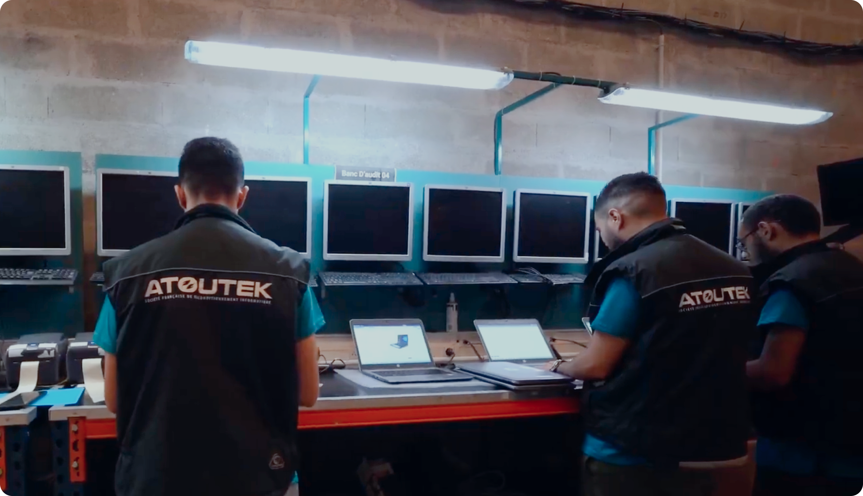 Background Video Thumbnail