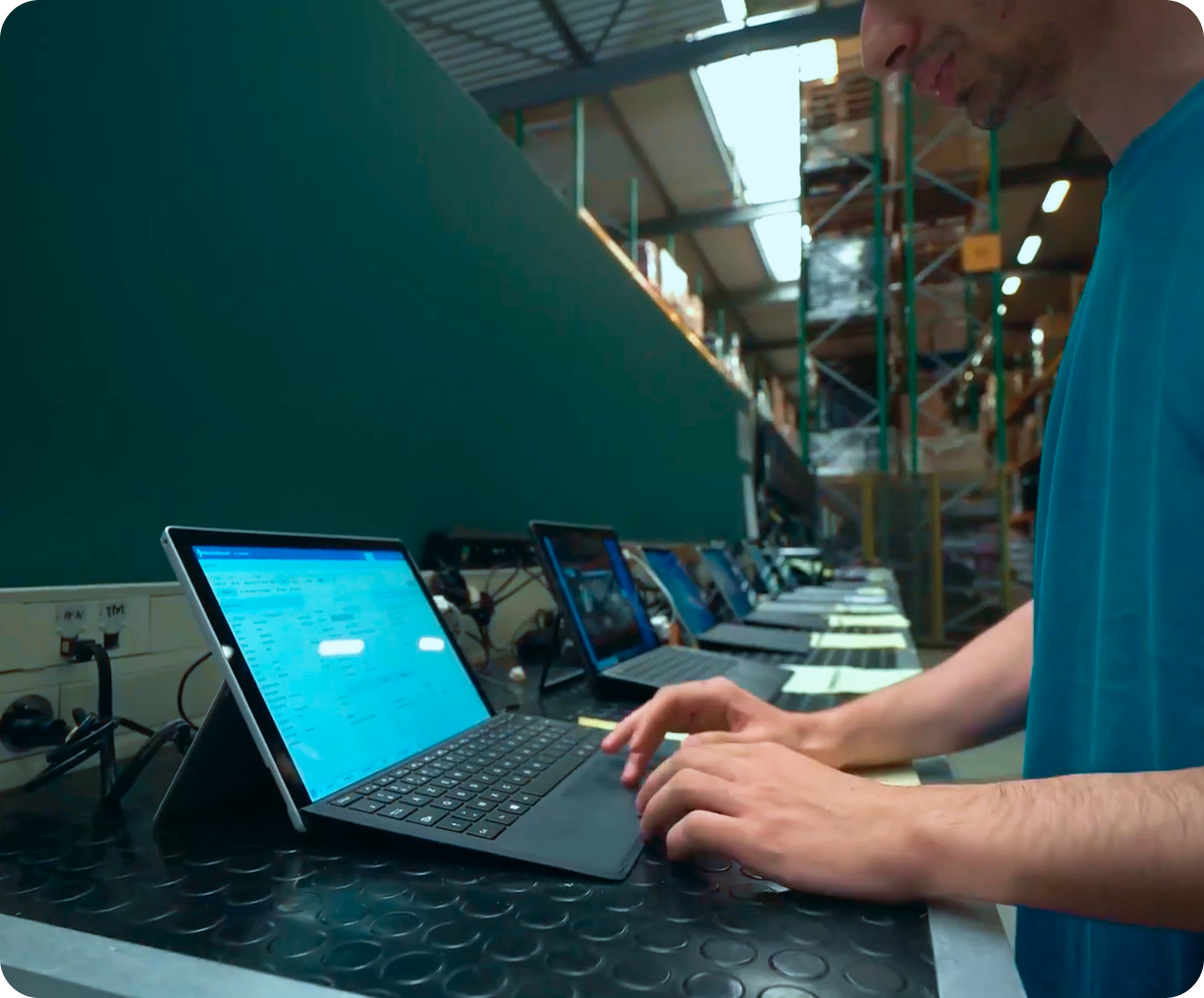 Situation Laptop Image