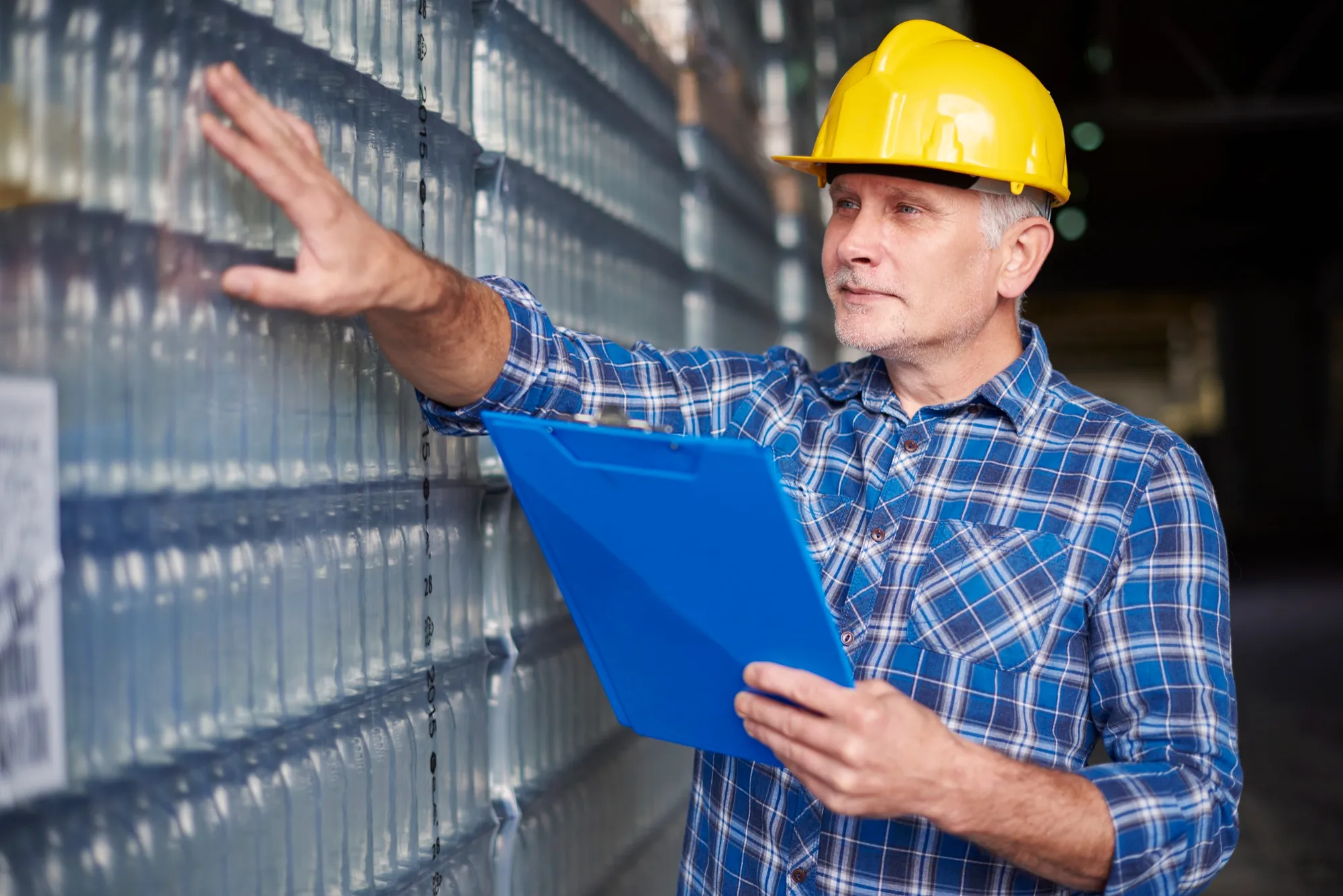 Warehouse storage optimization with efficient racking layout