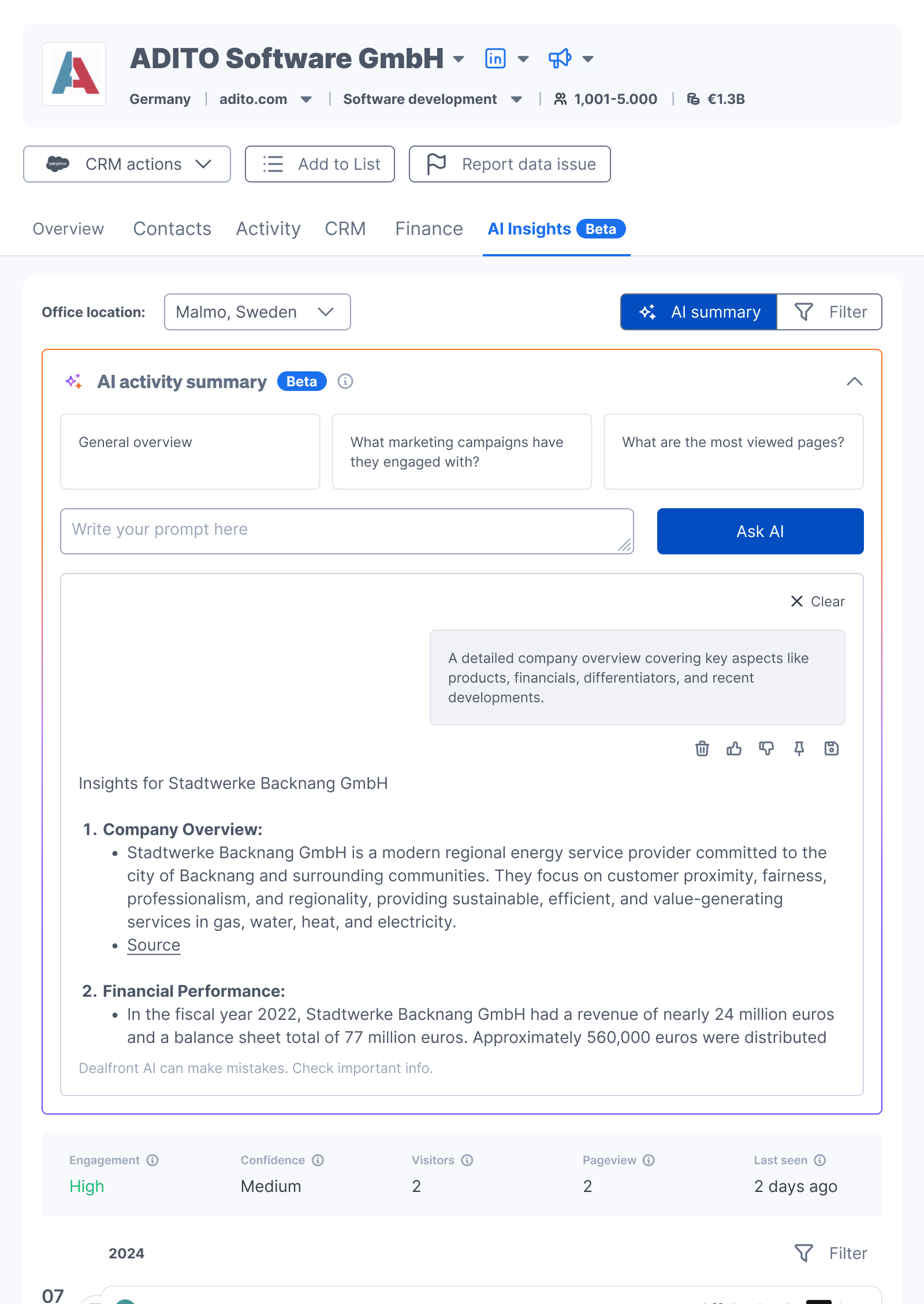 An AI answer in numbered sections with a source link under each claim, and thumbs up and down controls