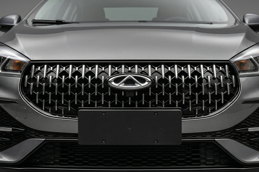 Chery Arrizo 5 Pro M/T — parrilla frontal renovada, diseño exterior