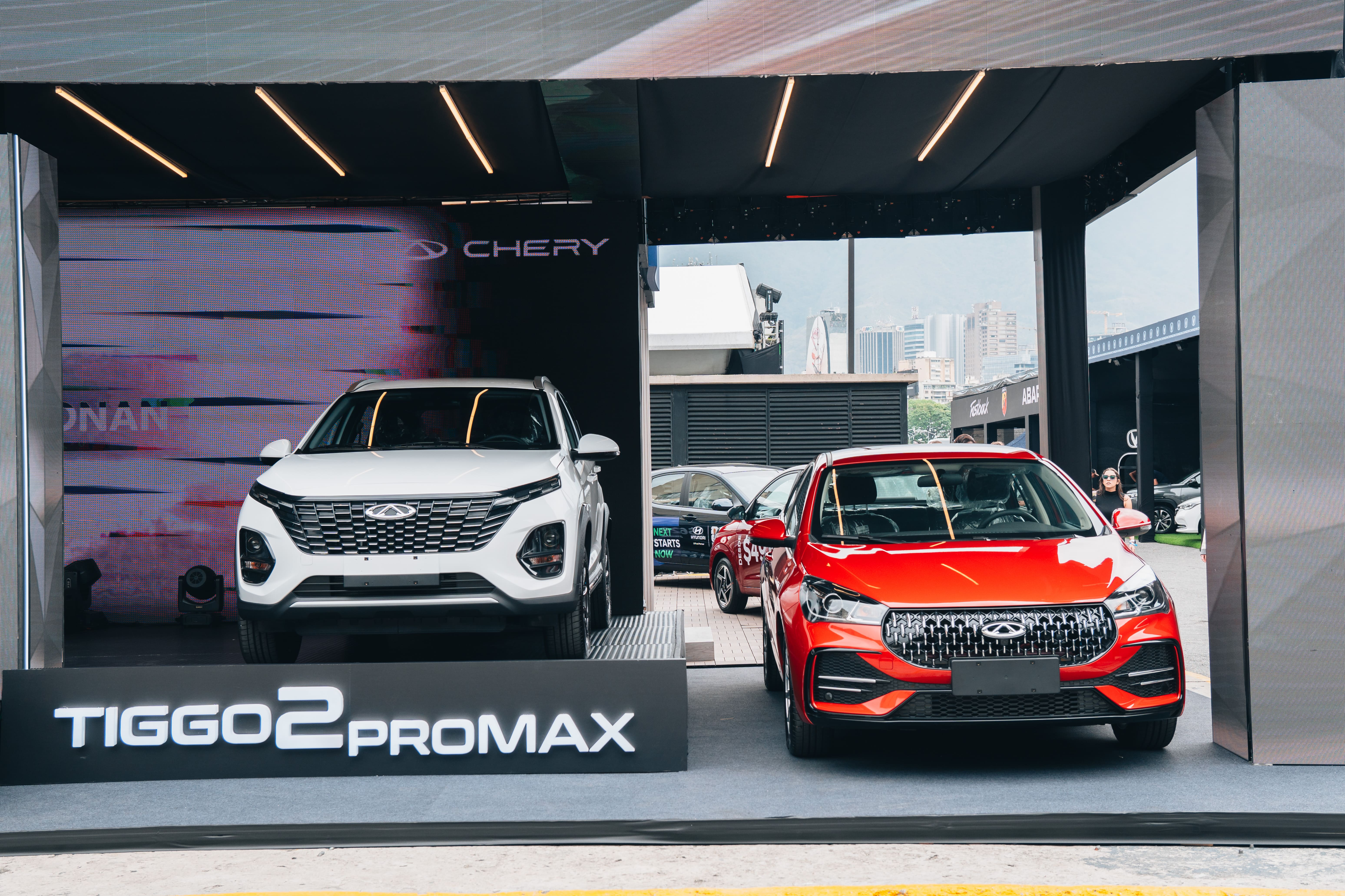 Chery Venezuela impulsa la ingeniería del futuro con karts eléctricos junto a estudiantes de la UCAB