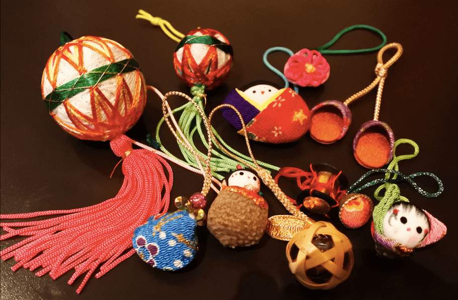 The kushikatsu at MOGAMI may be modern osaka, but they stick to their Yamagata routes with souvenirs.