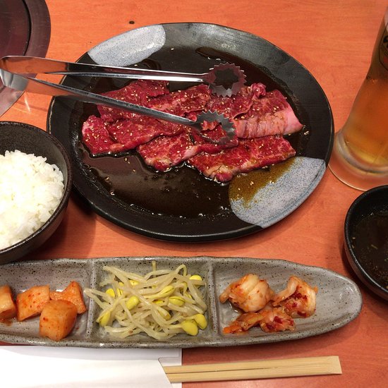 Photograph of yakiniku meal at Tsuruichi