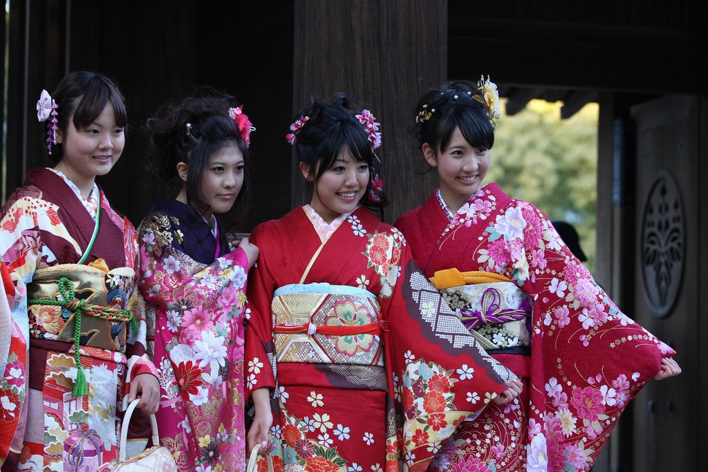 4 Japanese women wearing furisode kimono on coming of age day (Kimono Osaka)