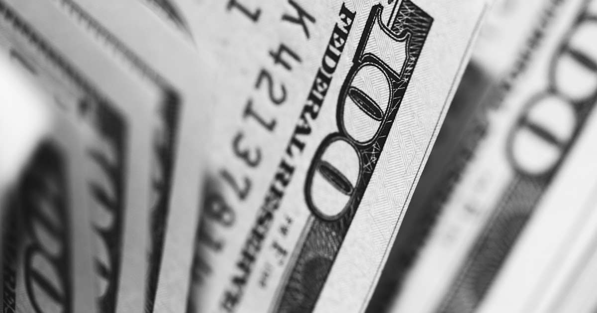 Tax form with calculator - DoorDash driver taxes guide