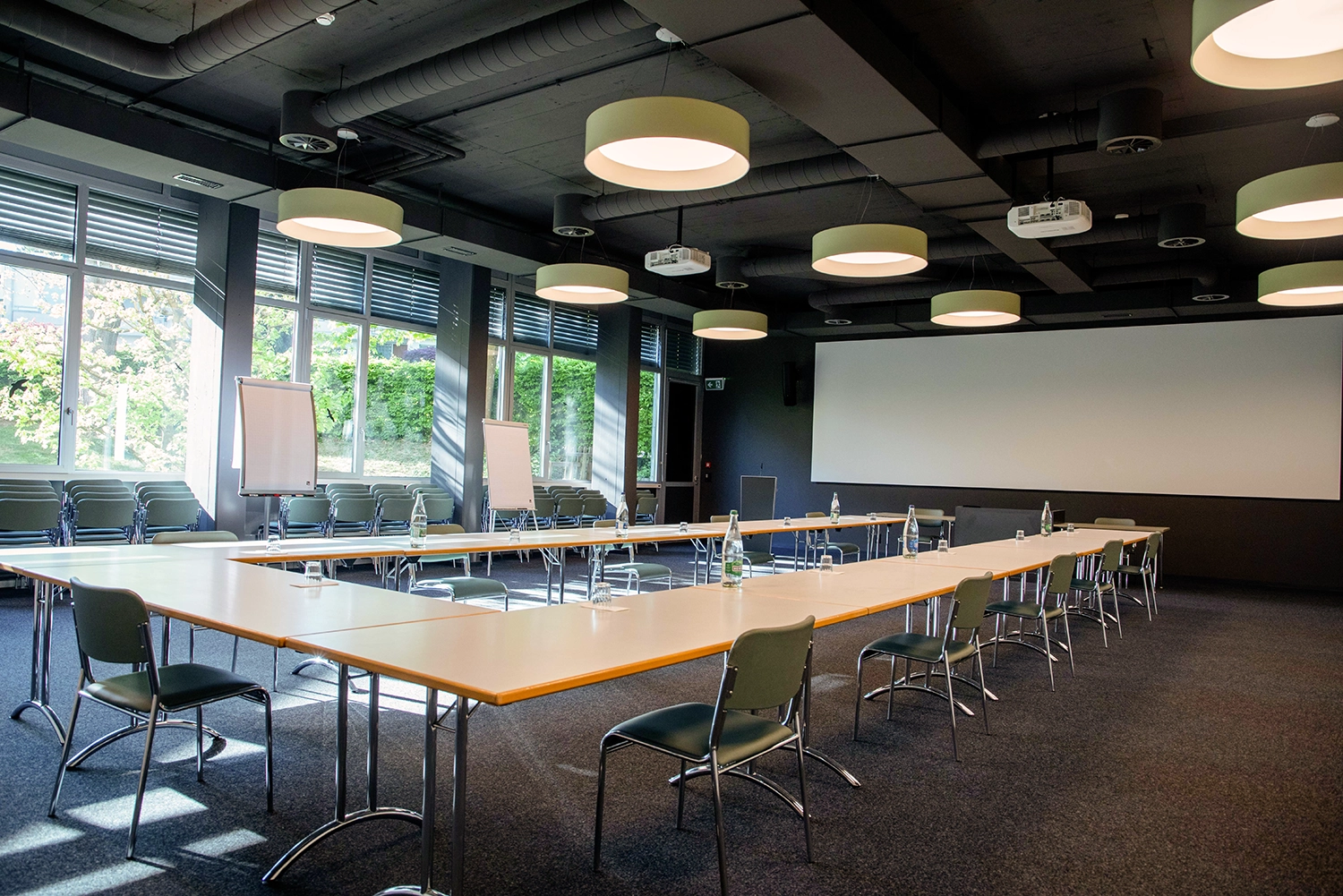 Une magnifique salle de séminaire