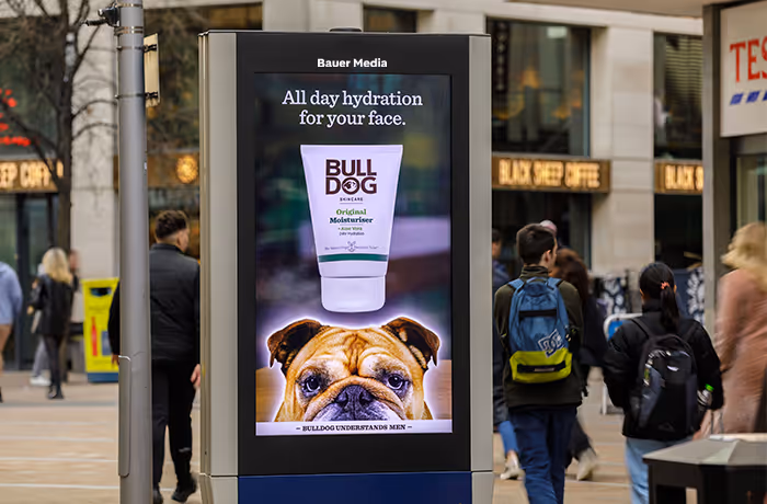Bulldog moisturiser digital screen advertisement