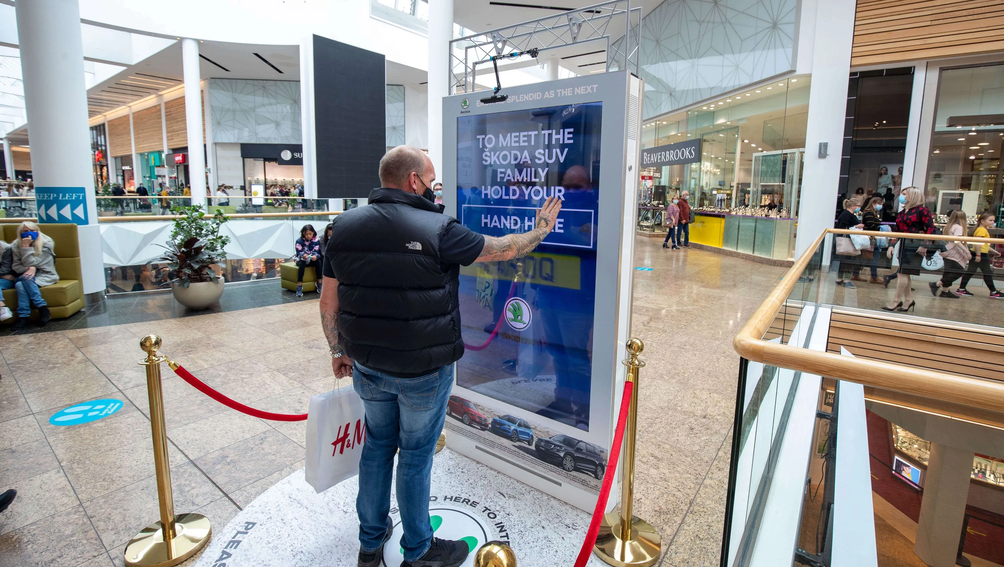 Skoda interactive advert on digital screen in shopping mall