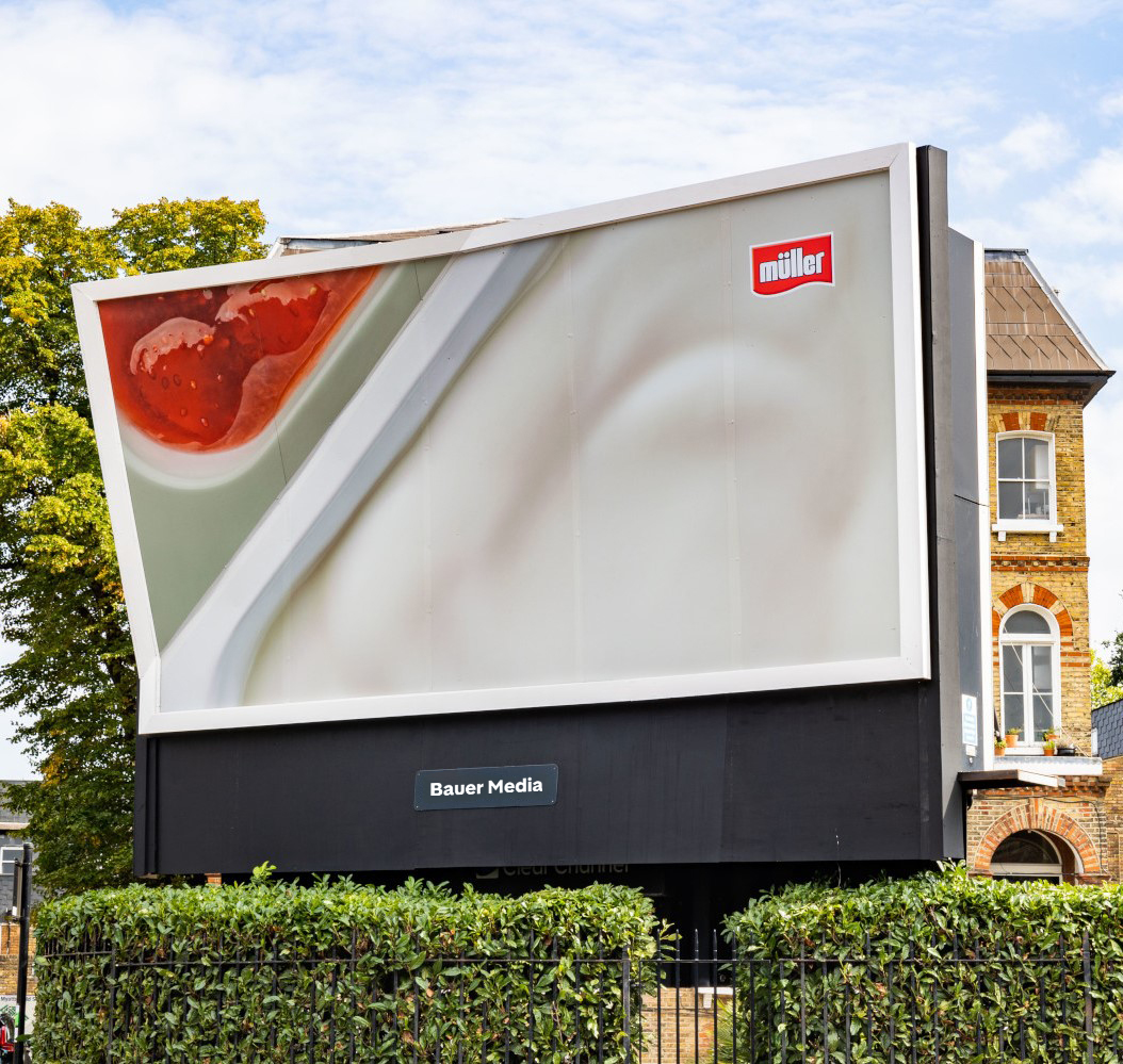 Muller Light's incredible 3D billboard