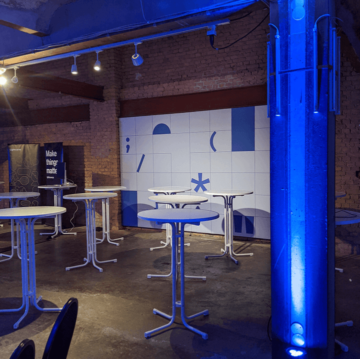 Lisk.js, photo of ambient without people