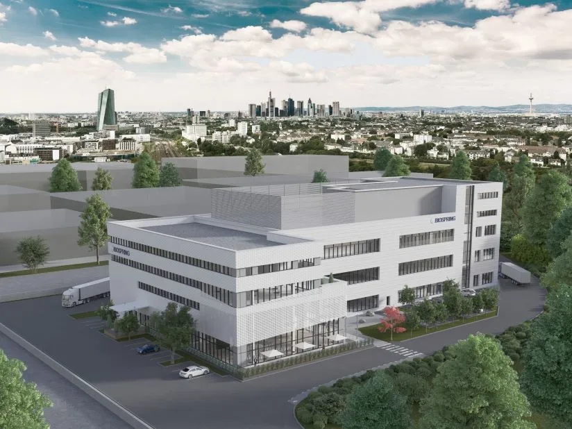 A production building with highly sensitive laboratory and clean room areas in accordance with the strictest hygiene and zoning concepts.