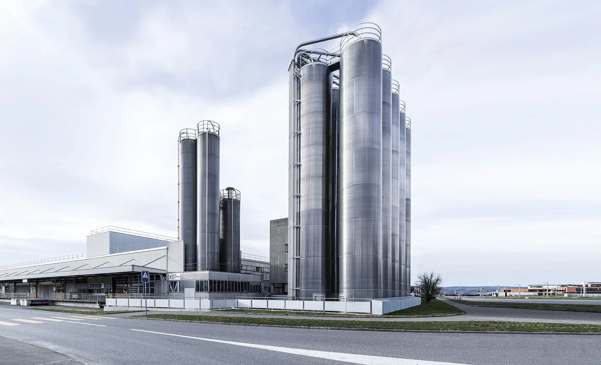 MCAM Symalit AG – Planung und Realisation einer Fabrikanlage zur effizienten Rohmaterialförderung