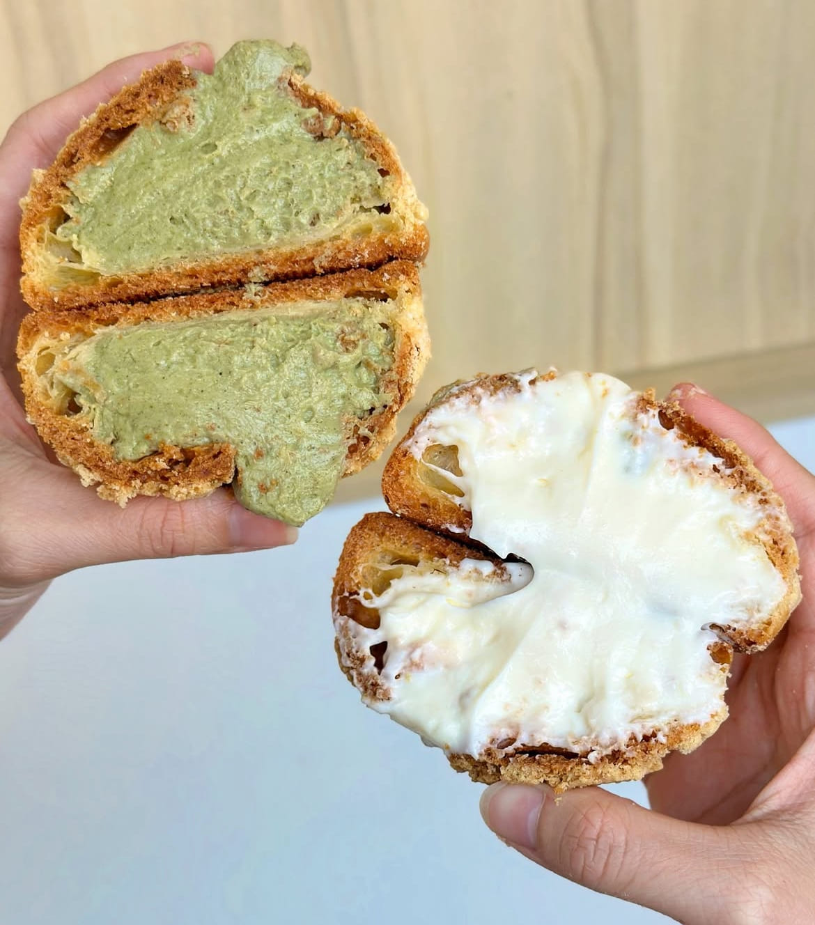 剛出爐的抹茶脆皮泡芙，卡士達脆皮泡芙，內餡飽滿