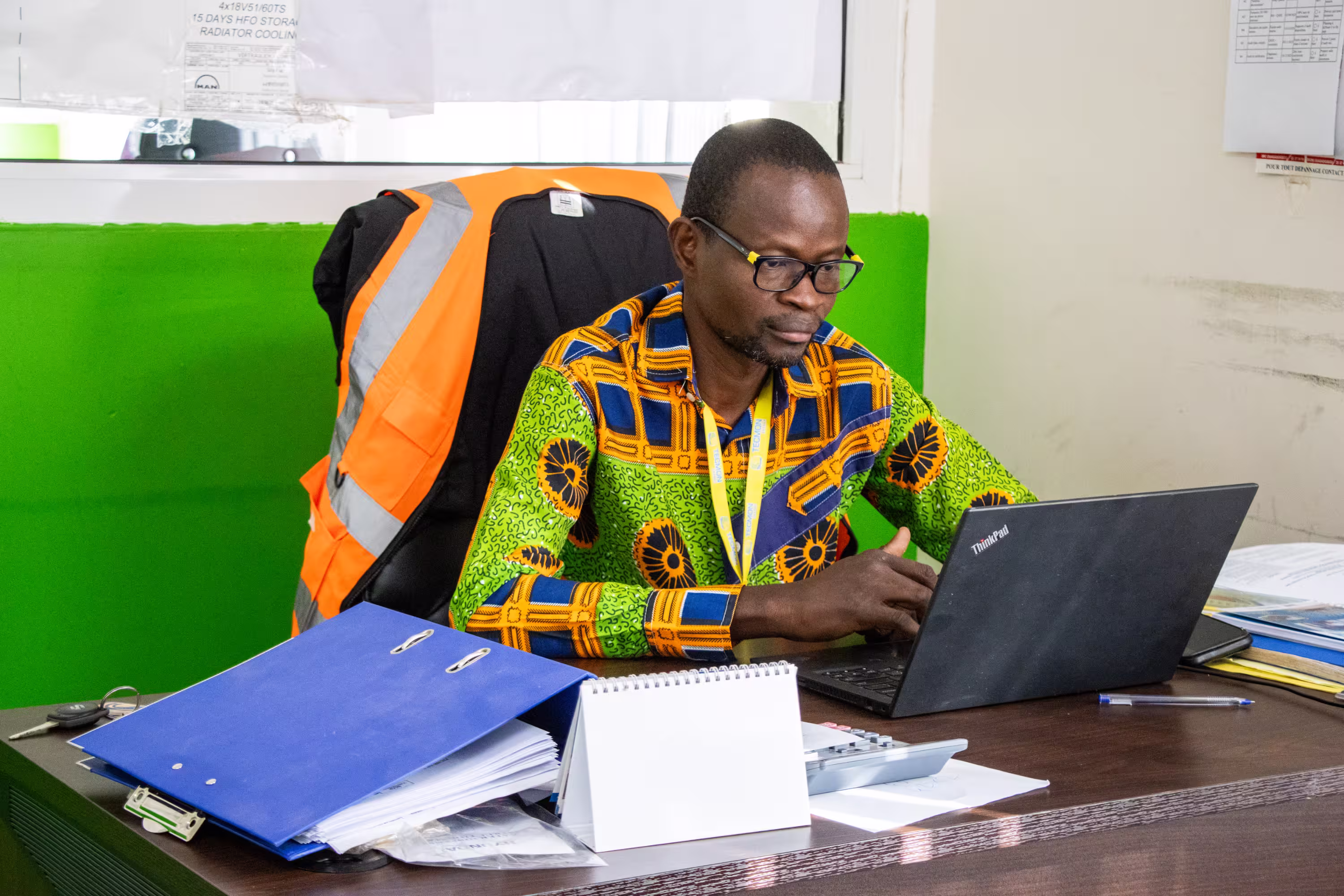 Tecmon team member at work