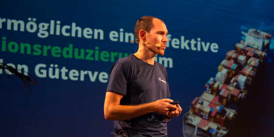 CEO and Co-Founder Mirko Schedlbauer on stage as a speaker