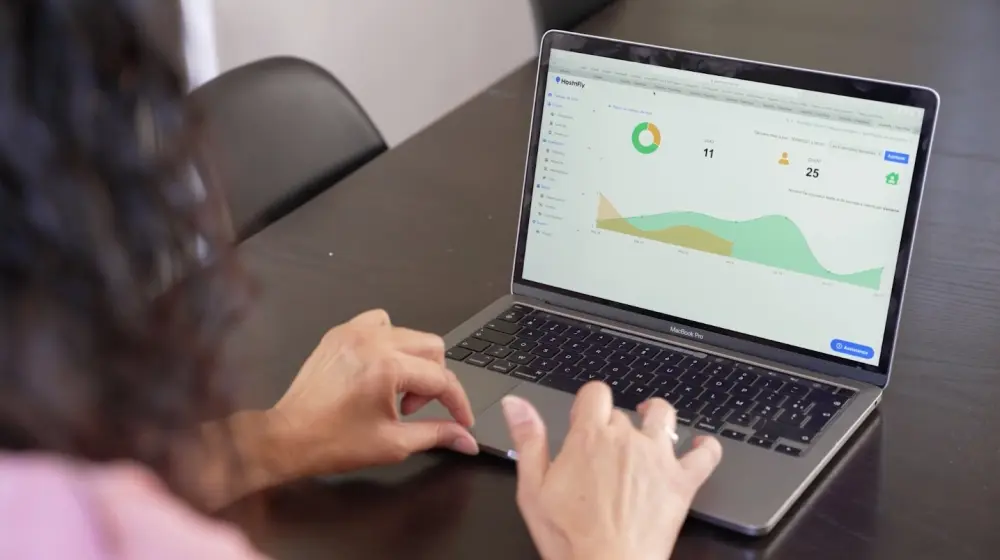Graphiques montrant l'optimisation des revenus par la conciergerie HostnFly