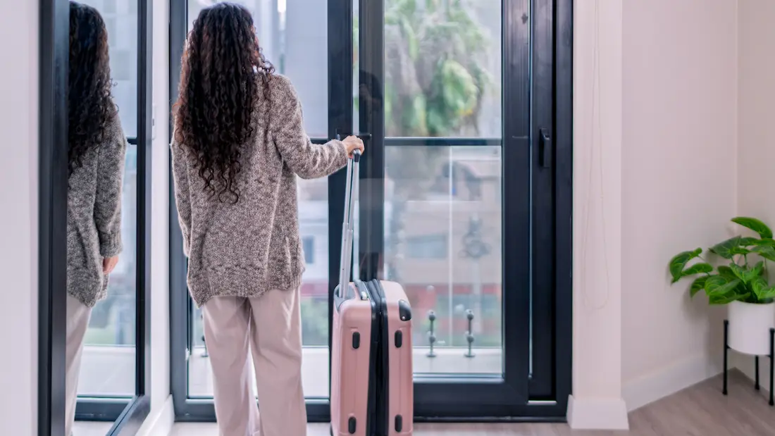 Fêtes, dégradations, nuisances : Comment sécuriser sa location Airbnb à 100 % ?