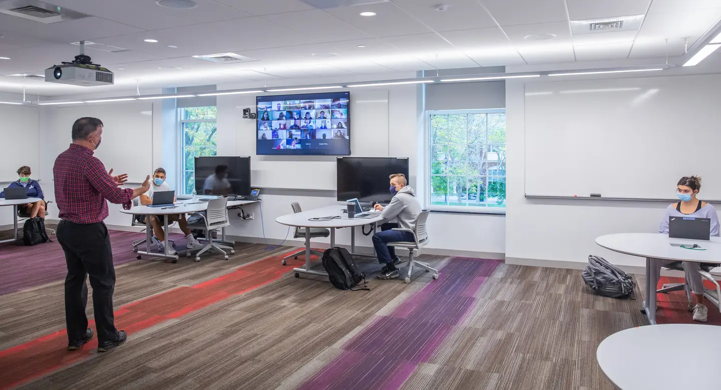 instructor teaching in tech classroom