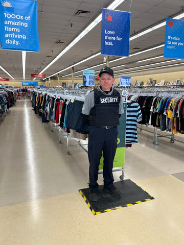 Blackbird security guard in retail location