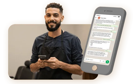 Barbeiro com celular na mão