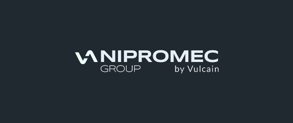 Nipromec Group by Vulcain - yrityksen logo tummalla taustalla.