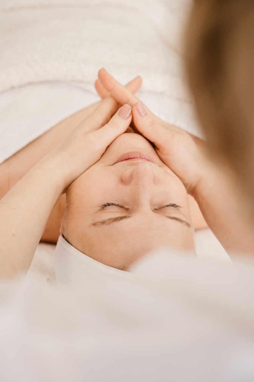 Facial Threatments Image