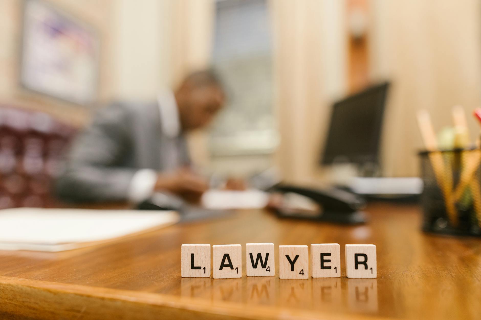 Mots-clés longue traîne pour avocats : trouver des requêtes qui convertissent