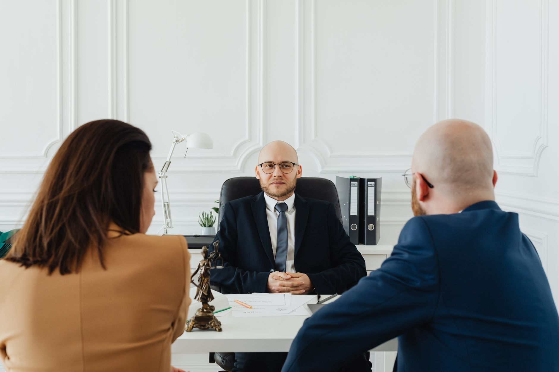Canaux clients avocat : ceux qui fonctionnent vraiment en 2026
