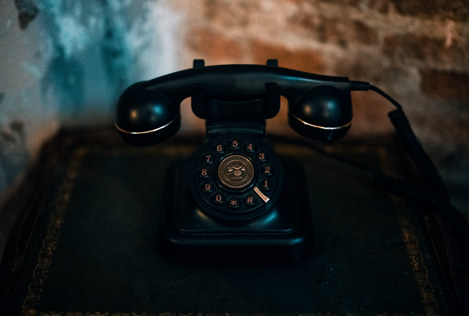 Formulaire contact avocat : les 7 champs qui augmentent la conversion