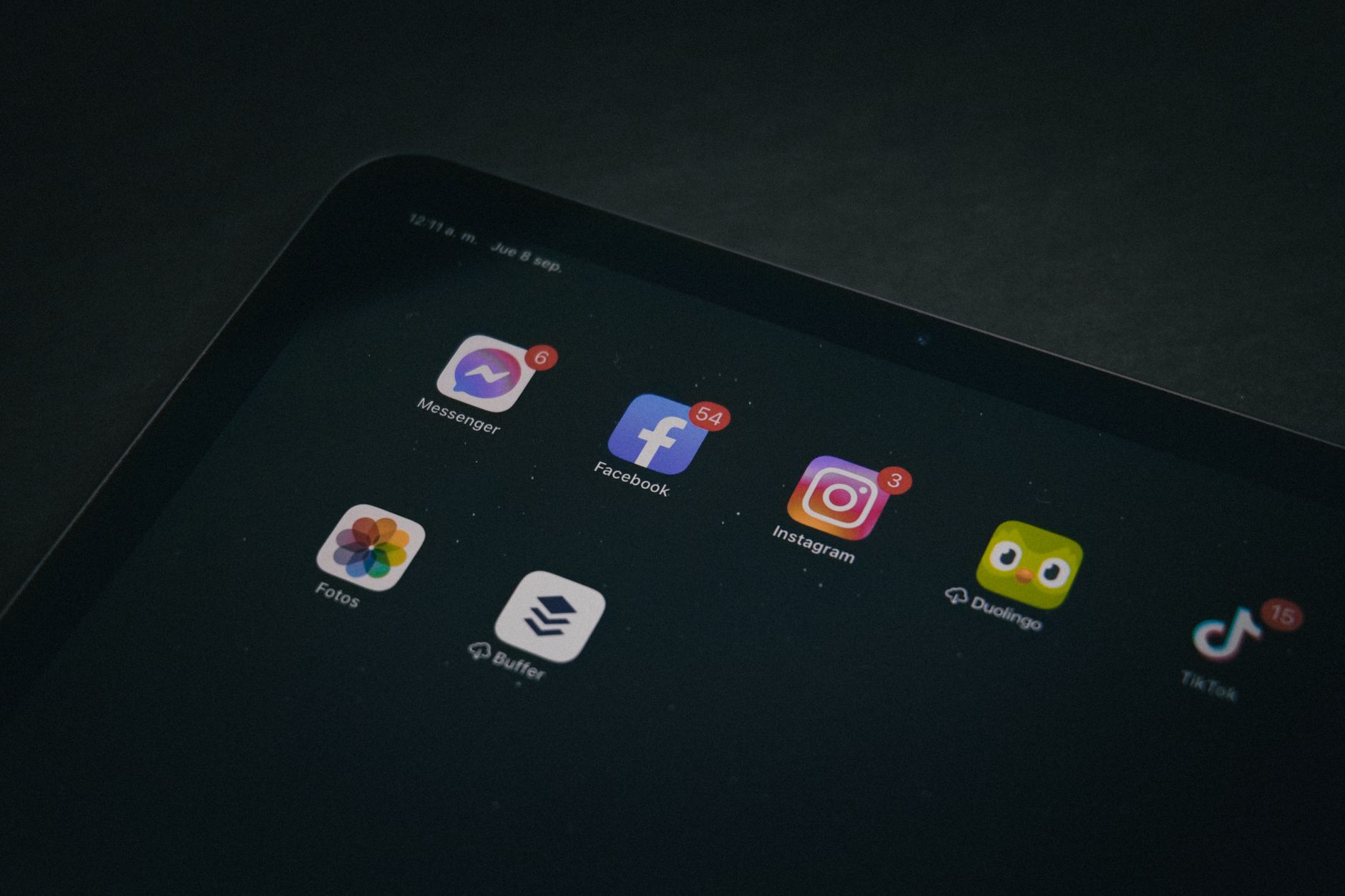 Faut-il être sur Instagram et TikTok quand on est avocat ?