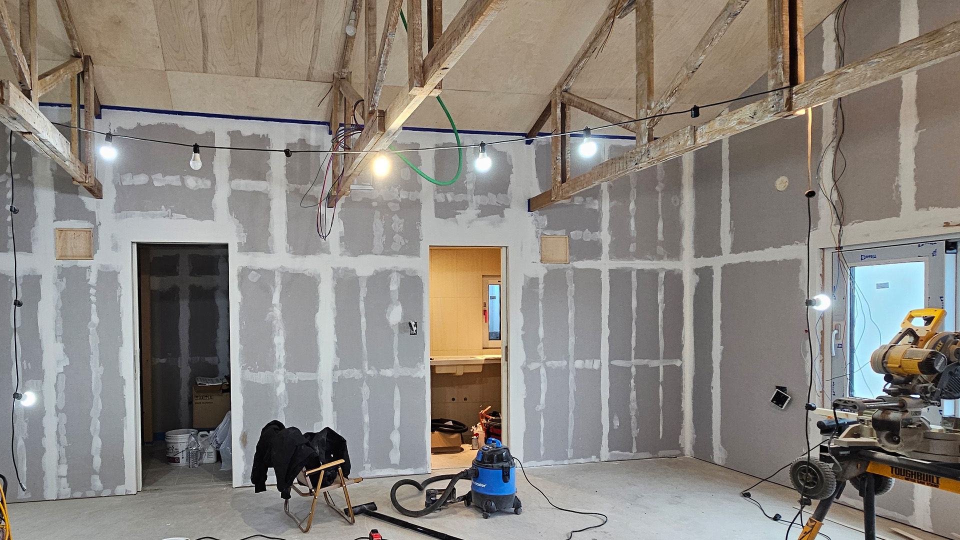 image / 제주도 곽지리 주택 내부 인테리어 진행 모습