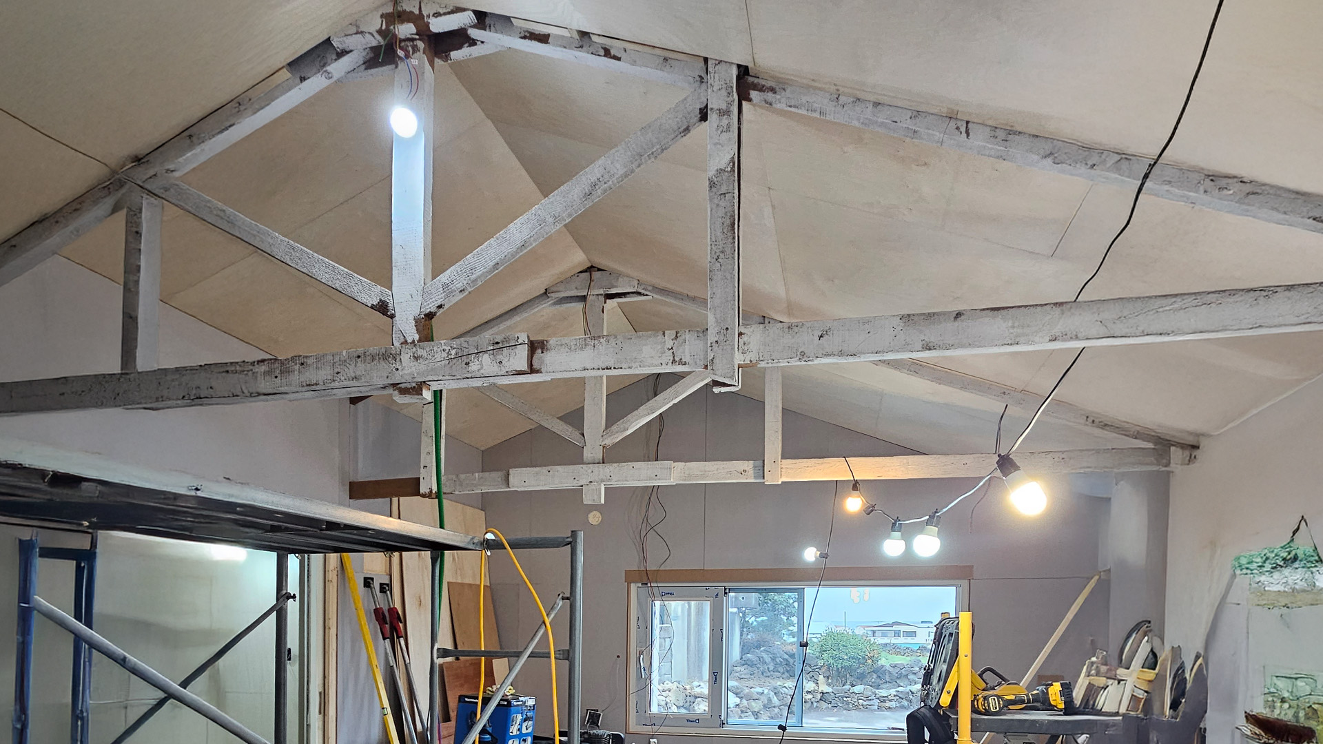 image / 주택 내부공사 천정 마감