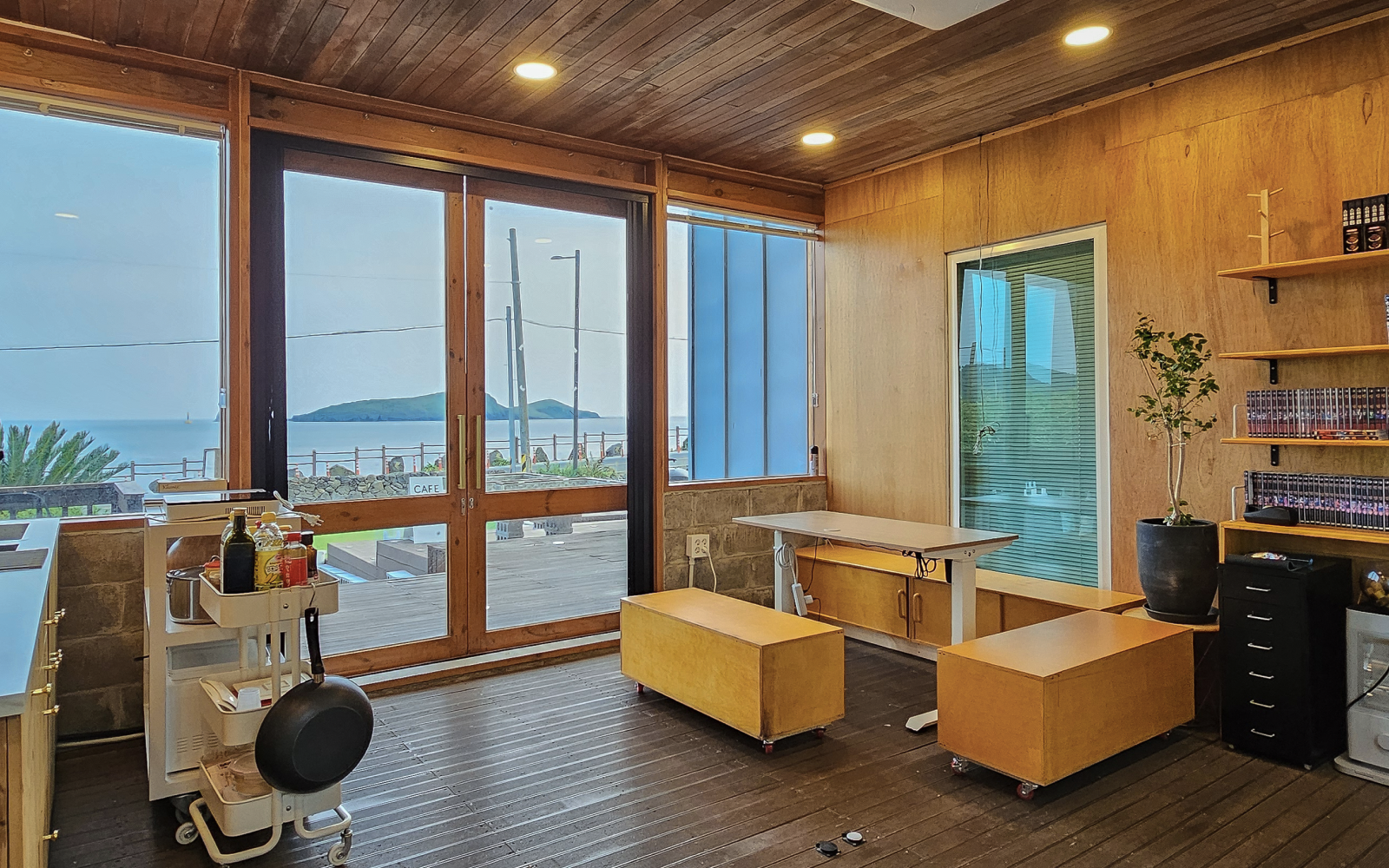 'Jeju Neulbo' shared kitchen facility image