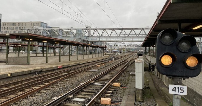 Illustrasjon til: «Et ensporet land»