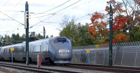 Illustrasjon til: Stoltenberg i rett retning, men i feil fart