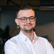 Lächelnder Mann.