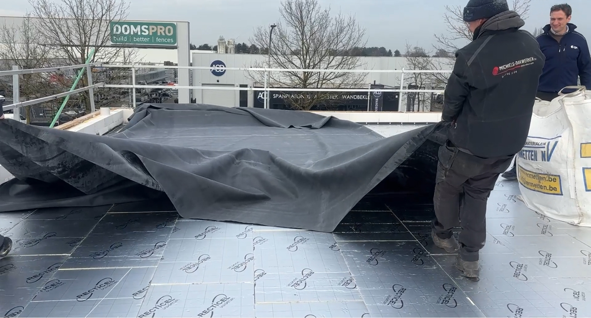 Michiels Dakwerken kiest voor kwaliteit met BossCover EPDM