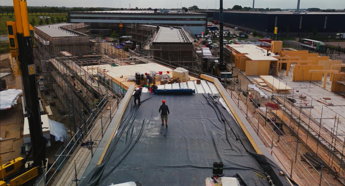 Circulair dakproject AZC Dordrecht