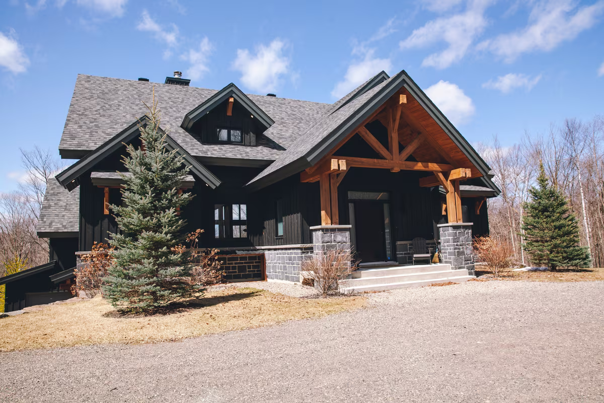 Façade avant, chalet L'Ours Noir