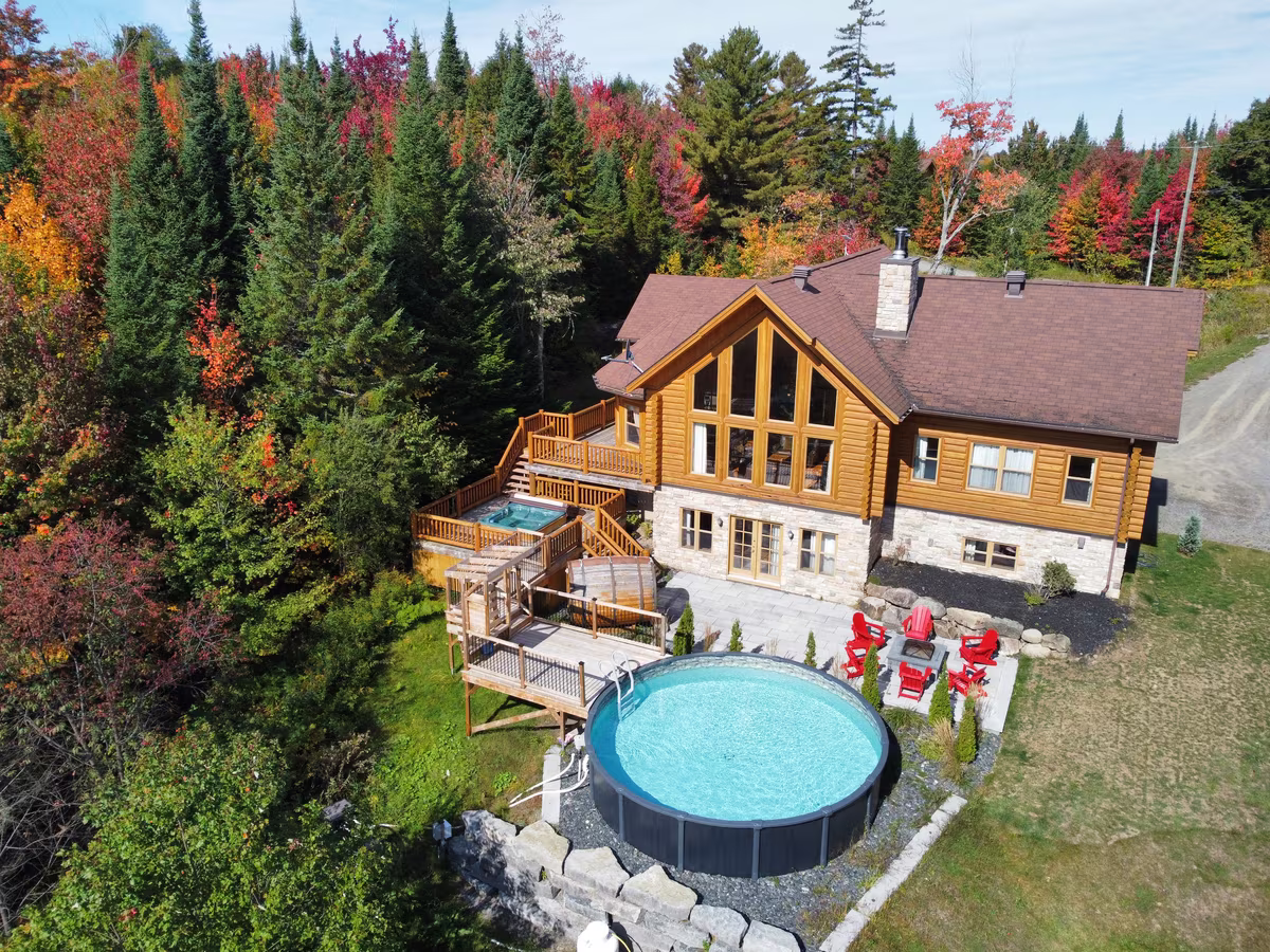 Vue aérienne automne, chalet Duc