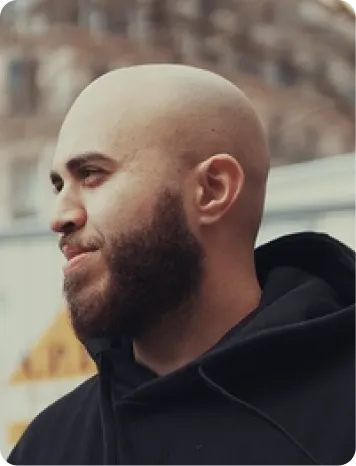 Hasni Fodeilla, Front-End Developer chez Sora