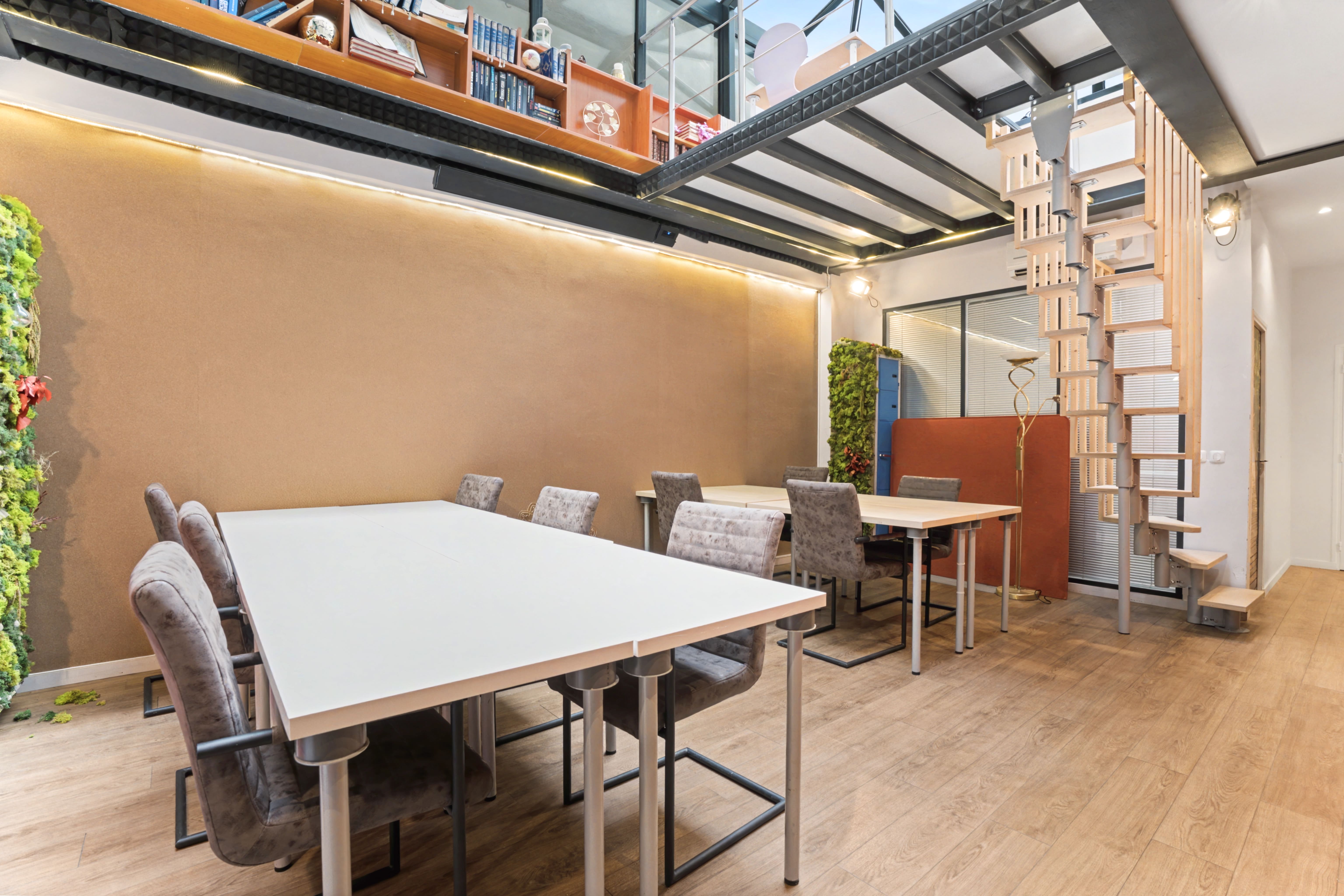 bureau Sora en location dans le 17e arrondissement