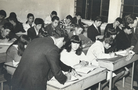 Imagen Historia Colegio Bilingüe Jose Max Leon