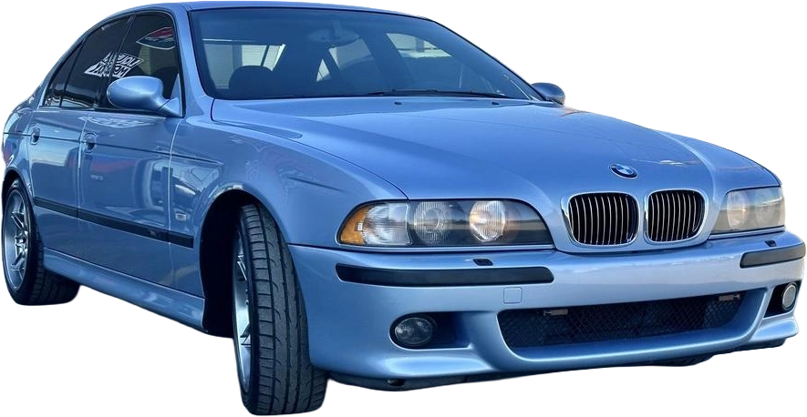 2000 BMW M5 (E39), front three-quarter view