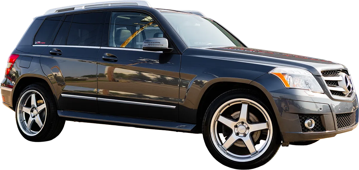 2010 Mercedes-Benz GLK 350 (dark grey), front three-quarter view