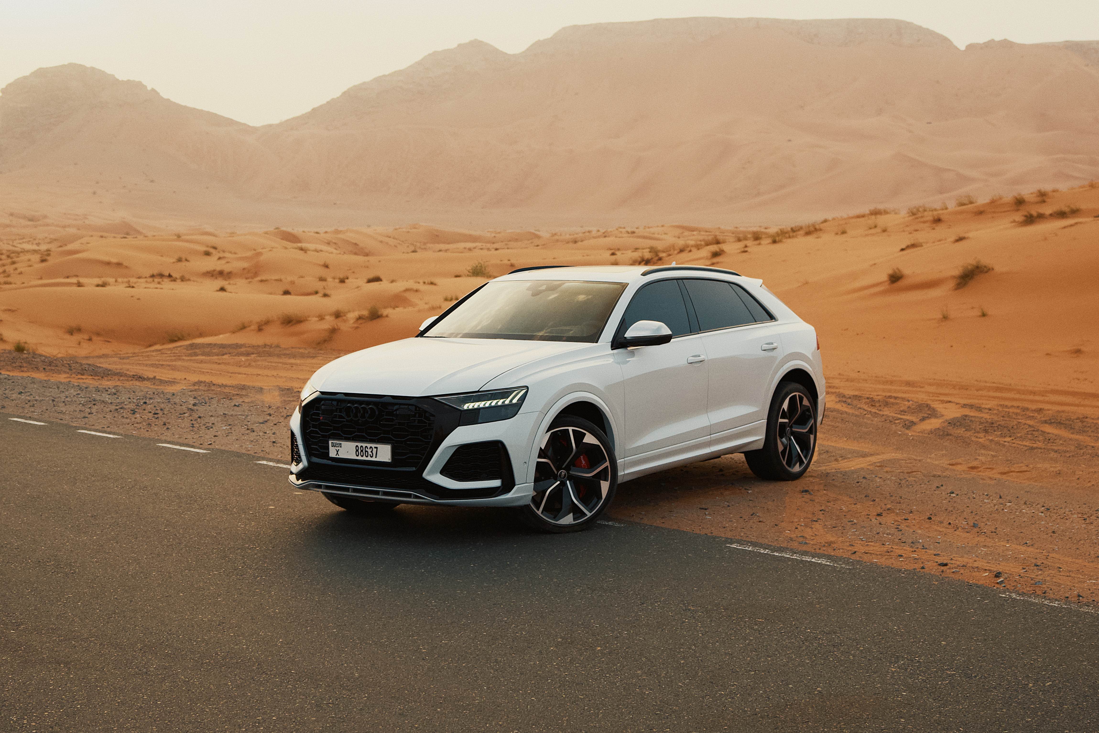 Audi RSQ8