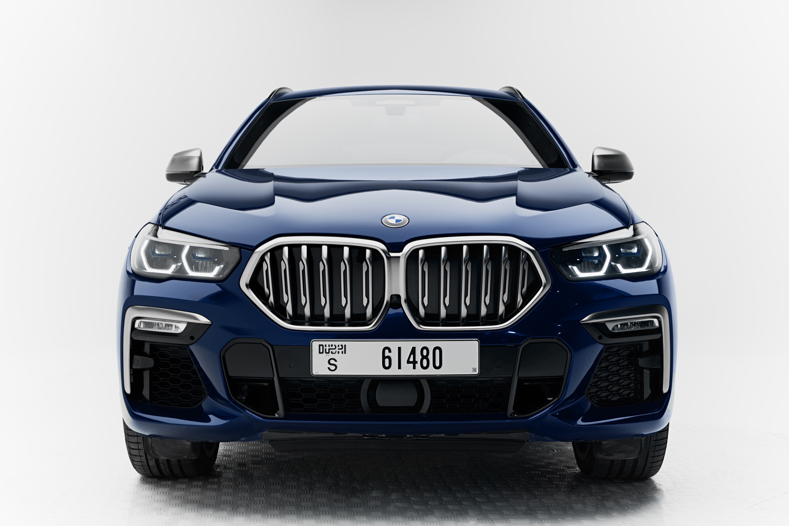 BMW X6 M50i